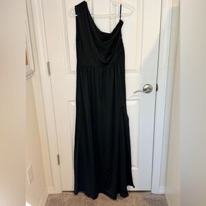 Elegant Black one shoulder Women's Dress slit on one side size L side zipper